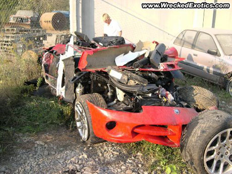 Thoát chết hi hữu khi siêu xe gặp tai nạn - 11