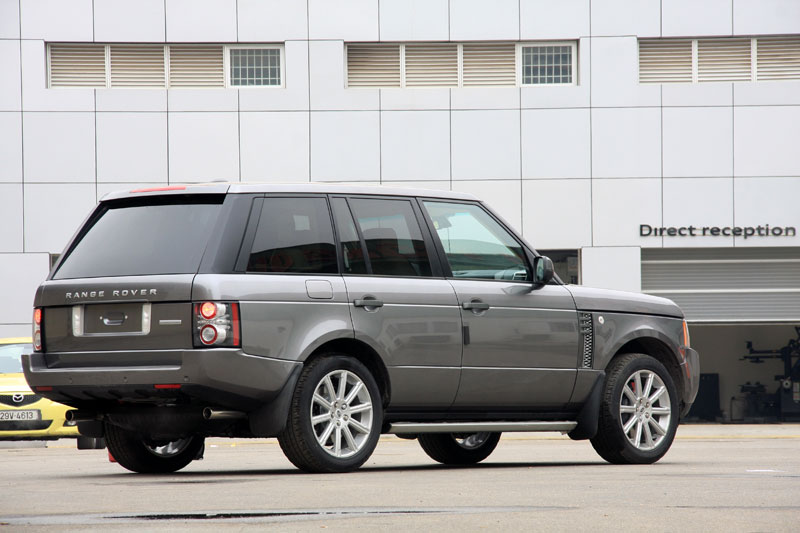 Introducing The 2011 Range Rover The Most Capable And Luxurious SUV In The  World  Land Rover Media Newsroom