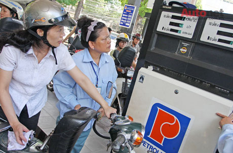 Gasoline and petrol prices to rise again at 12 a.m 03/19